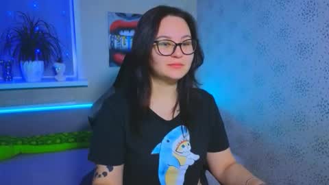 EsterPlayful online show from November 23, 2025, 7:08 am