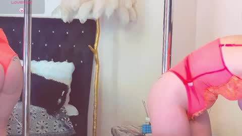 Esthera   online show from April 2, 2026, 4:21 am