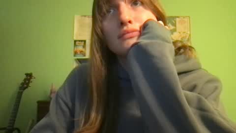 Esther Grey online show from February 23, 2025, 10:20 pm