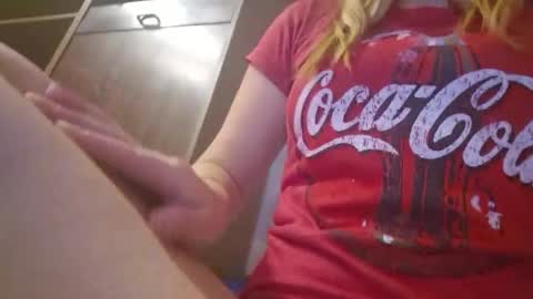 Snapshot of estrellawalters chatting on November 1, 2025, 4:42 pm estrellawalters online show from November 1, 2025, 4:42 pm