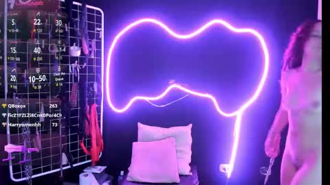 Cloe and Megan online show from November 25, 2025, 11:05 pm