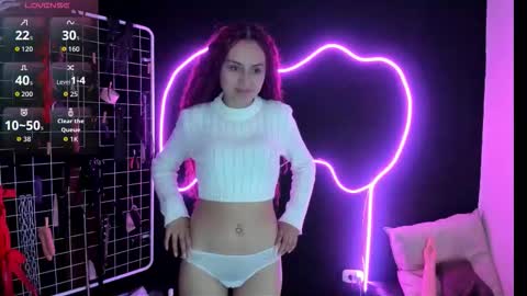 Cloe and Megan online show from November 29, 2025, 7:06 pm