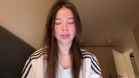 Snapshot of eternal_infinite chatting on December 9, 2024, 1:55 pm nika 3 online show from December 9, 2024, 1:55 pm