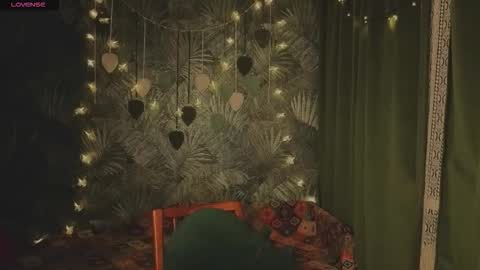 Snapshot of eternalophelia chatting on February 18, 2026, 9:11 pm Sophia online show from February 18, 2026, 9:11 pm