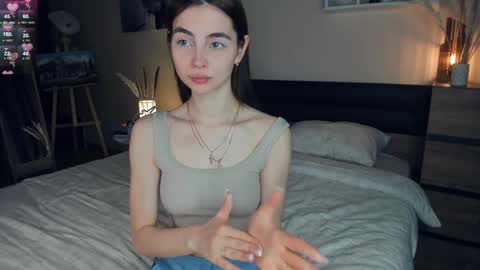 Snapshot of eternity_is_endless chatting on January 13, 2025, 7:32 am Mary online show from January 13, 2025, 7:32 am