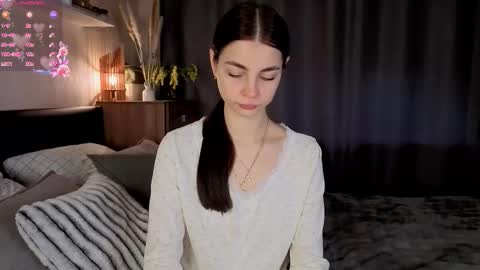 Snapshot of eternity_is_endless chatting on November 14, 2025, 7:51 am Mary online show from November 14, 2025, 7:51 am