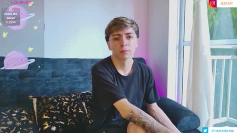 ethan and ava online show from November 26, 2025, 1:34 pm