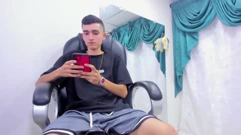 Snapshot of ethan_boy_ chatting on January 30, 2025, 11:02 pm Ethan online show from January 30, 2025, 11:02 pm