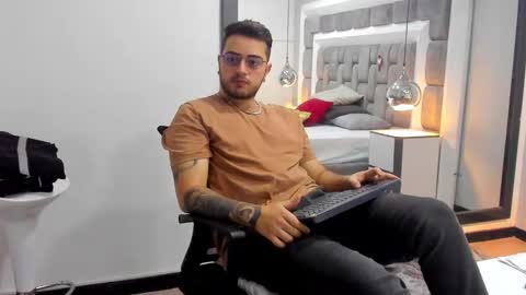 ethan_greys online show from November 22, 2025, 3:49 am