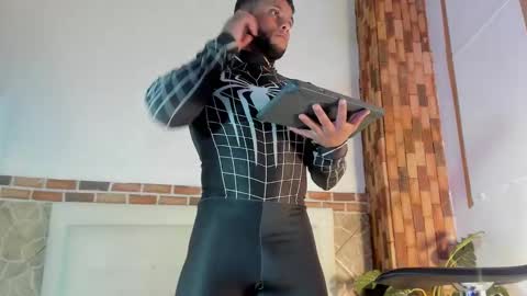 ethan helmut online show from December 12, 2024, 12:44 pm