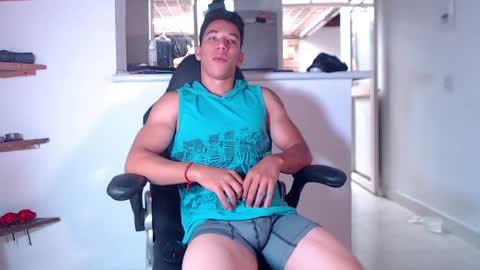 Snapshot of ethan_noir chatting on June 2, 2026, 3:25 pm Ethan Noir online show from June 2, 2026, 3:25 pm
