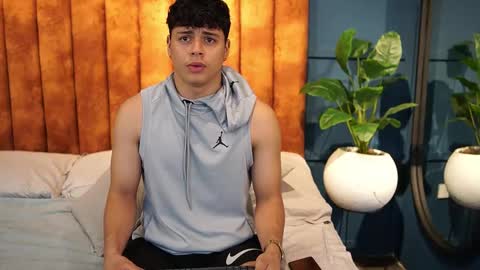 ethan_occonor online show from September 15, 2025, 10:48 am