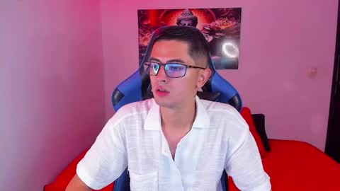 Snapshot of ethan_sai01 chatting on November 11, 2025, 7:08 am ETHAN SAI online show from November 11, 2025, 7:08 am