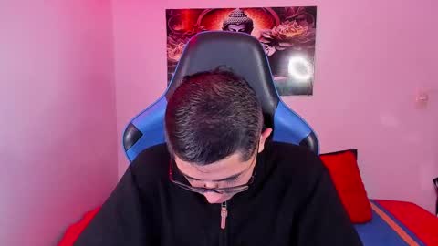 Snapshot of ethan_sai01 chatting on November 25, 2025, 4:34 am ETHAN SAI online show from November 25, 2025, 4:34 am