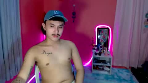 Snapshot of ethan_uwuxx chatting on October 5, 2025, 12:42 am DAVE online show from October 5, 2025, 12:42 am