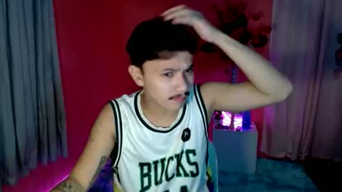 Snapshot of ethan_uwuxx chatting on October 8, 2025, 6:38 pm DAVE online show from October 8, 2025, 6:38 pm
