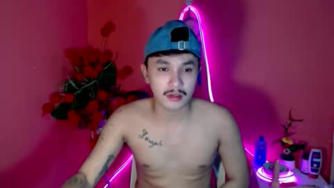 Snapshot of ethan_uwuxx chatting on October 13, 2025, 4:45 am DAVE online show from October 13, 2025, 4:45 am