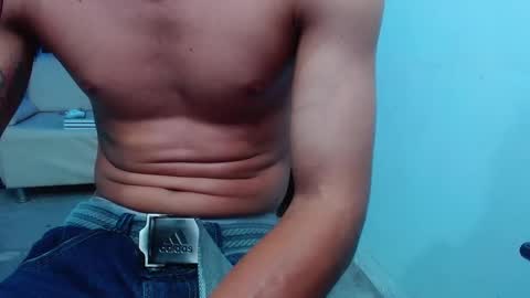 Snapshot of ethan_white_ chatting on February 18, 2025, 3:10 am ethan white online show from February 18, 2025, 3:10 am