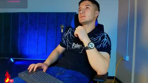 ethanconnor_ online show from October 12, 2025, 12:15 pm