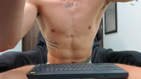 Snapshot of ethangreey1 chatting on September 23, 2025, 2:20 pm ethangreey1 online show from September 23, 2025, 2:20 pm