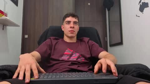 Snapshot of ethangreey1 chatting on October 10, 2025, 4:06 pm ethangreey1 online show from October 10, 2025, 4:06 pm