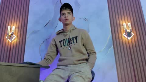 ethanhot_os online show from April 10, 2026, 6:12 pm