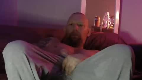 ethanisback782024 online show from March 9, 2026, 8:29 am