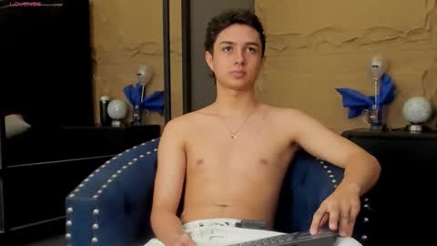 ethanlowell online show from March 20, 2026, 8:03 pm