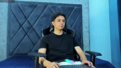 ethanlowell online show from April 7, 2026, 8:31 pm