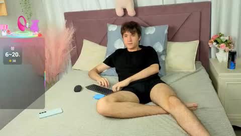 Ethan online show from October 5, 2025, 9:13 pm