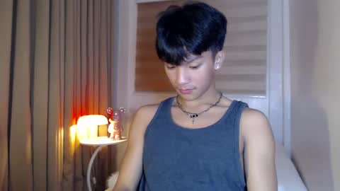 Snapshot of etherealboytoy4hire chatting on December 20, 2025, 10:33 am Rey online show from December 20, 2025, 10:33 am