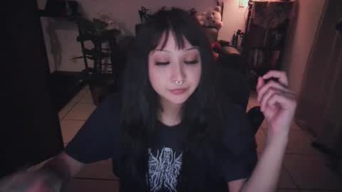 etherealhazy online show from November 12, 2025, 1:39 am