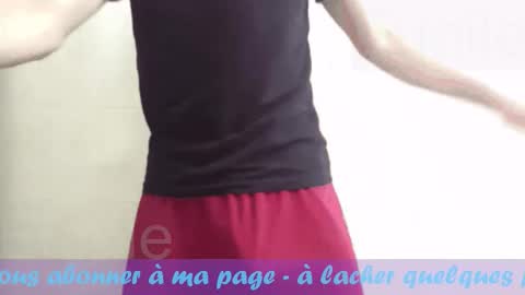 eunile online show from October 8, 2025, 3:42 pm