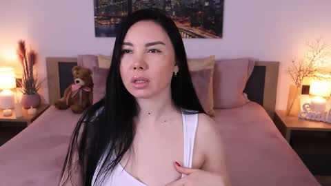 Snapshot of eva__si chatting on March 9, 2025, 6:17 am Eva online show from March 9, 2025, 6:17 am