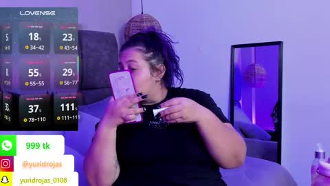 Eva  online show from September 29, 2025, 7:24 am