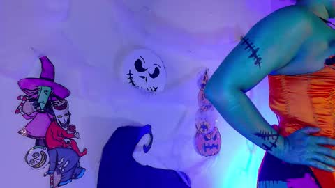 EVA DAEMON  online show from October 31, 2025, 11:44 am