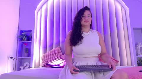 EVA DAEMON  online show from May 29, 2026, 12:25 pm
