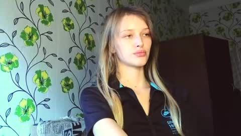 Evvie online show from June 5, 2026, 6:52 am
