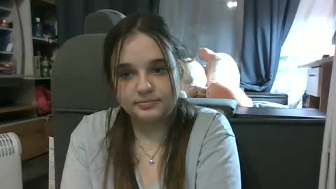 Eva online show from February 18, 2025, 8:03 pm