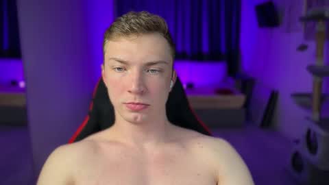 Eva and Iron online show from February 3, 2026, 7:08 pm