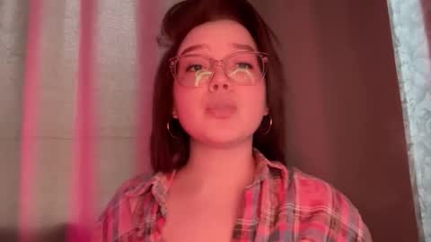 eva_kittenn online show from November 22, 2025, 9:19 am