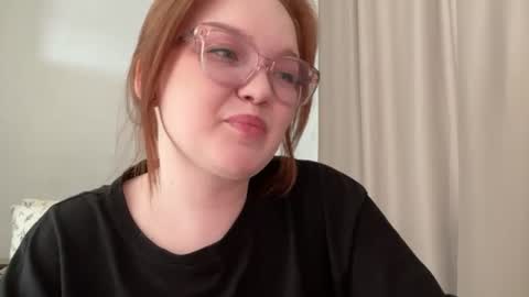 eva_kittenn online show from June 30, 2026, 2:29 pm