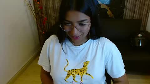 eva_luna699425 online show from May 13, 2026, 3:53 pm