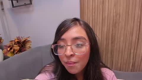 Angelinne online show from December 22, 2024, 9:44 am