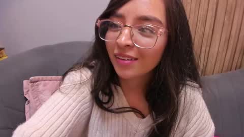 Angelinne online show from December 27, 2024, 10:23 am