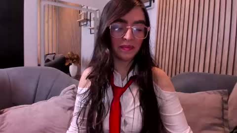 Angelinne online show from October 12, 2025, 4:33 am