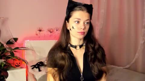 Snapshot of eva_mccoy chatting on October 30, 2025, 9:00 am Eva online show from October 30, 2025, 9:00 am