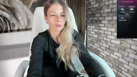 Eva online show from September 13, 2025, 10:20 pm