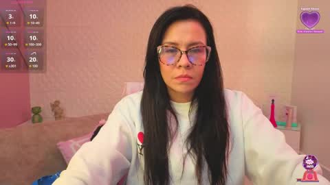 Eva  online show from April 18, 2026, 2:32 pm