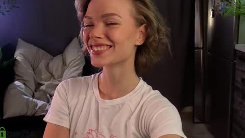 Eva online show from October 26, 2025, 5:41 pm